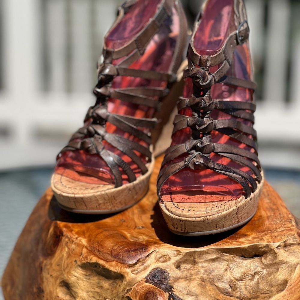 Audrey Brooke Leather Gladiator Wedge Sandals DK Brown SZ 7.5 NWOT - Picture 2 of 12